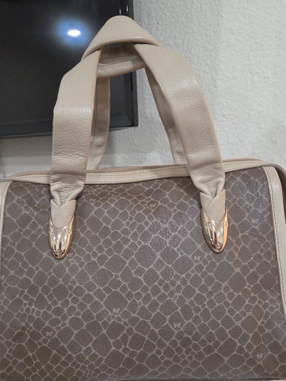 Nina RICCI Beige and Taupe Women's Satchel Bag - Elegant Neutral Carryall